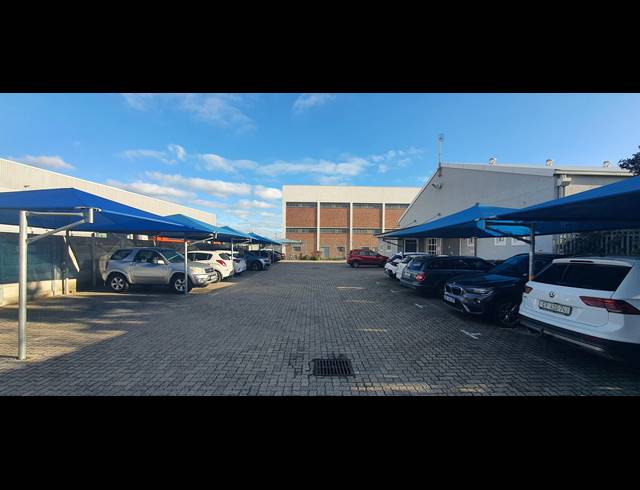 600M² RETAIL TO LET IN PAARDEN EILAND
